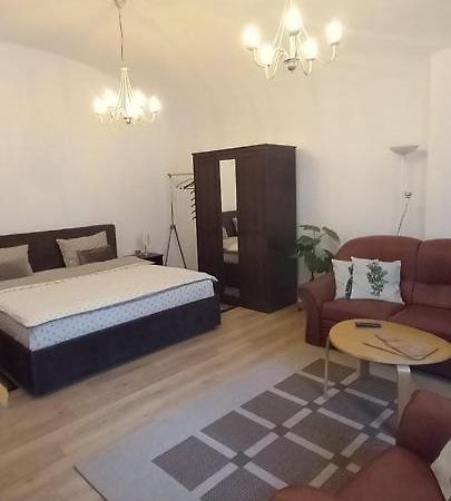 Luna Oradea Εξωτερικό φωτογραφία