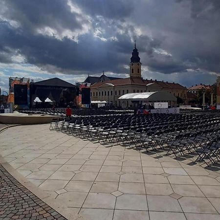 Luna Oradea Εξωτερικό φωτογραφία