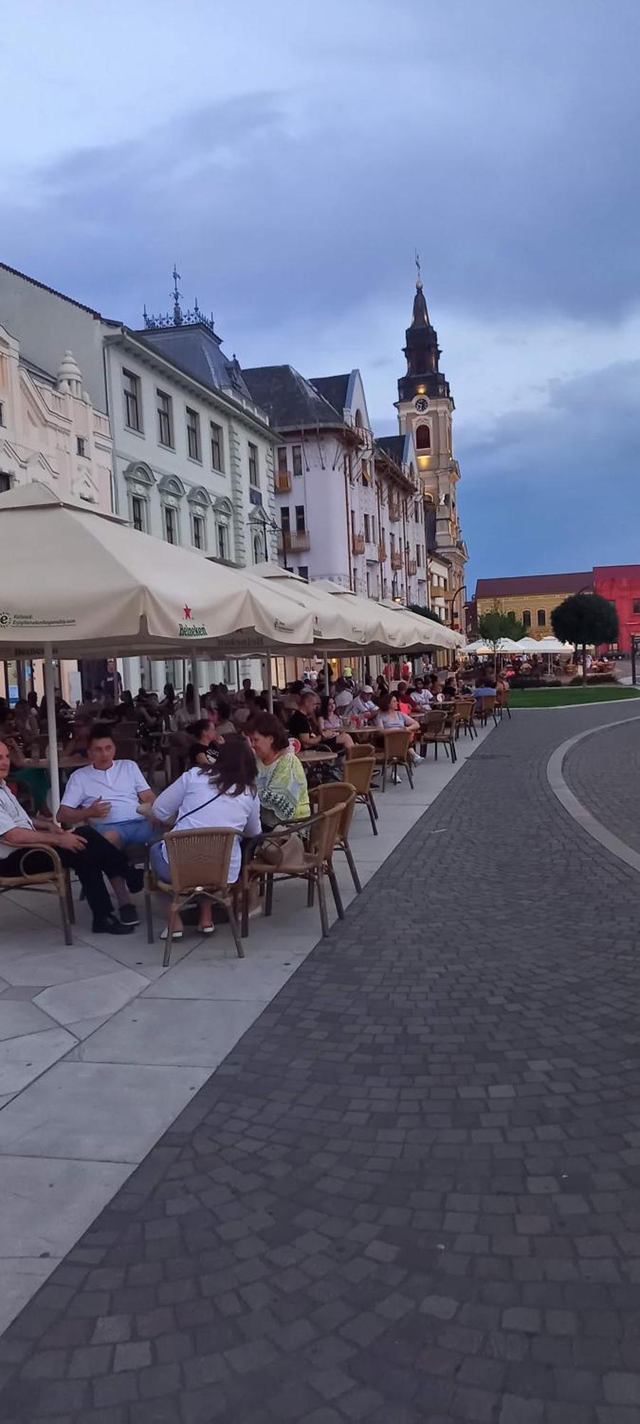 Luna Oradea Εξωτερικό φωτογραφία